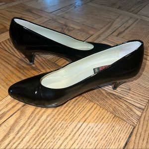 Black Anne Klein Leather Heels